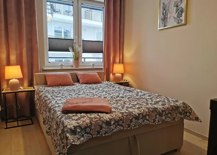 Markowe Zloty Park 斯克拉斯卡波伦巴